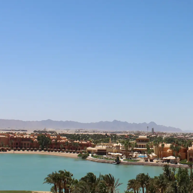 Hurghada Expats: Is Red Sea Living Right for You?