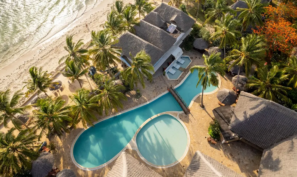 Makadina Beach Pool by Travco Properties